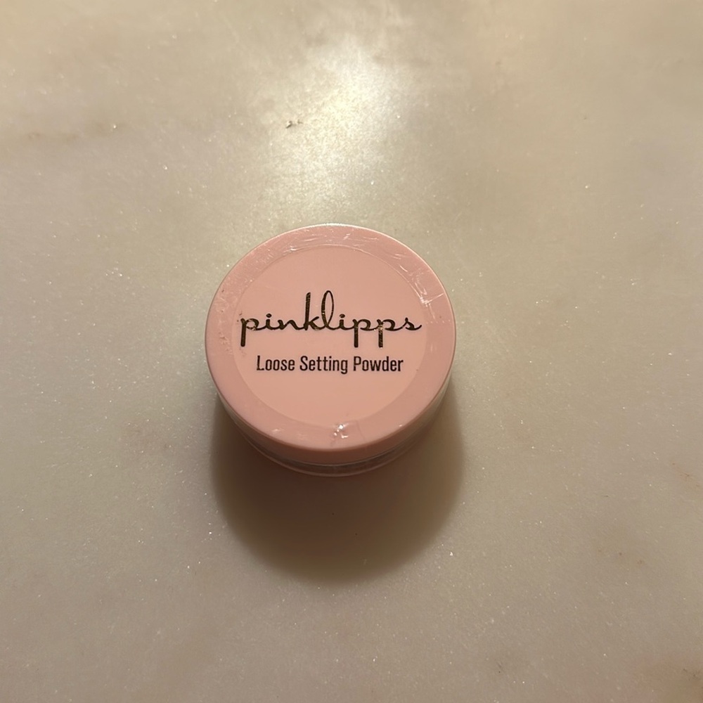 🆕 Pinklipps loose setting powder
